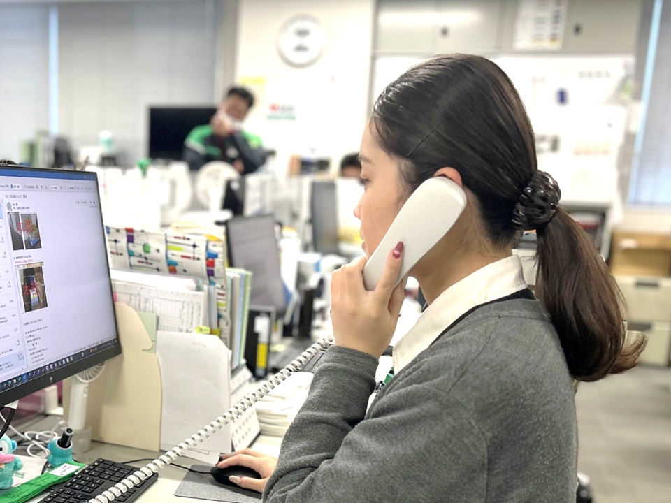 【物流事務スタッフ】正社員／配車業務・電話応対・PC入力